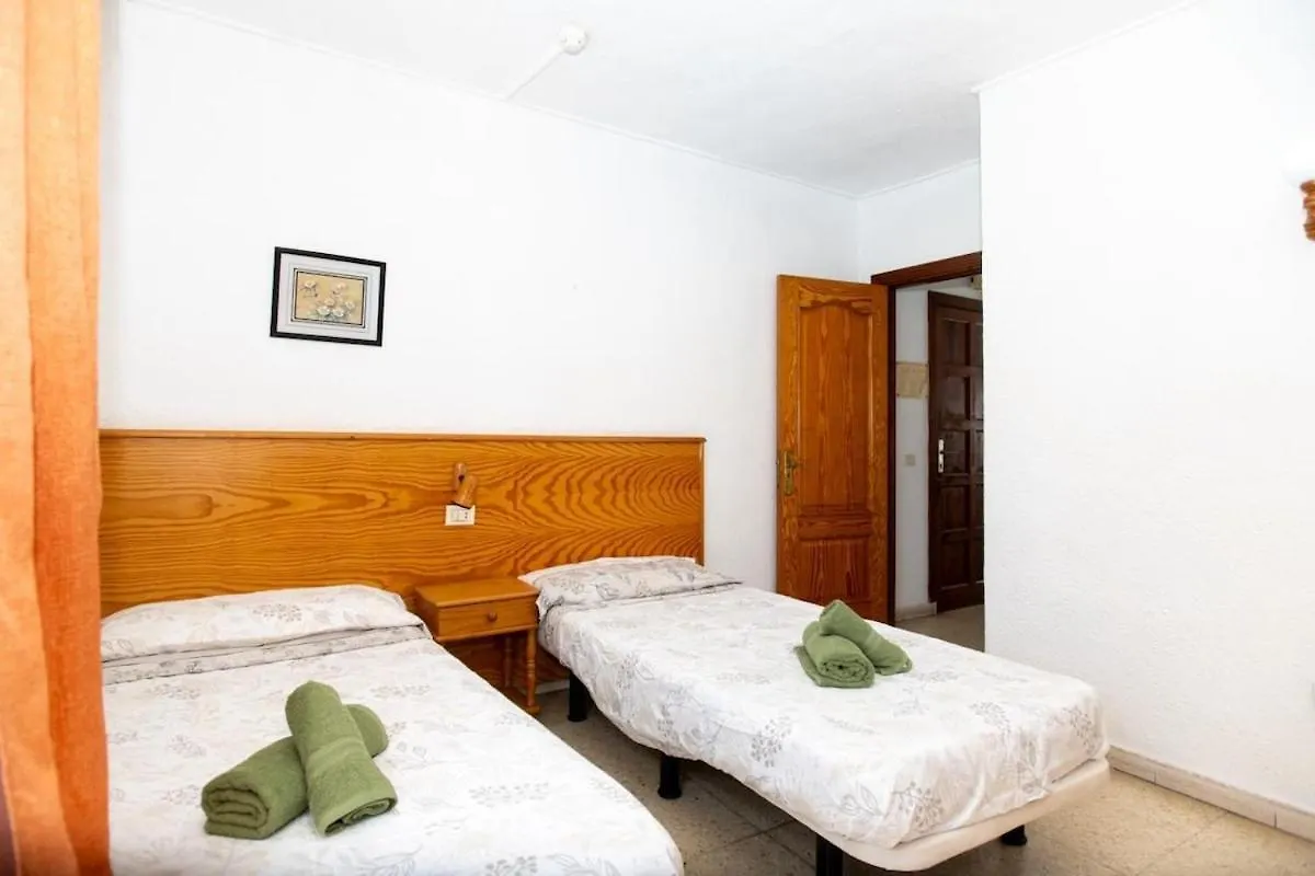 Central Location P, Terrace With Pool View, Sunny, Quiet, Wifi 플라야데라스아메리카스 아파트